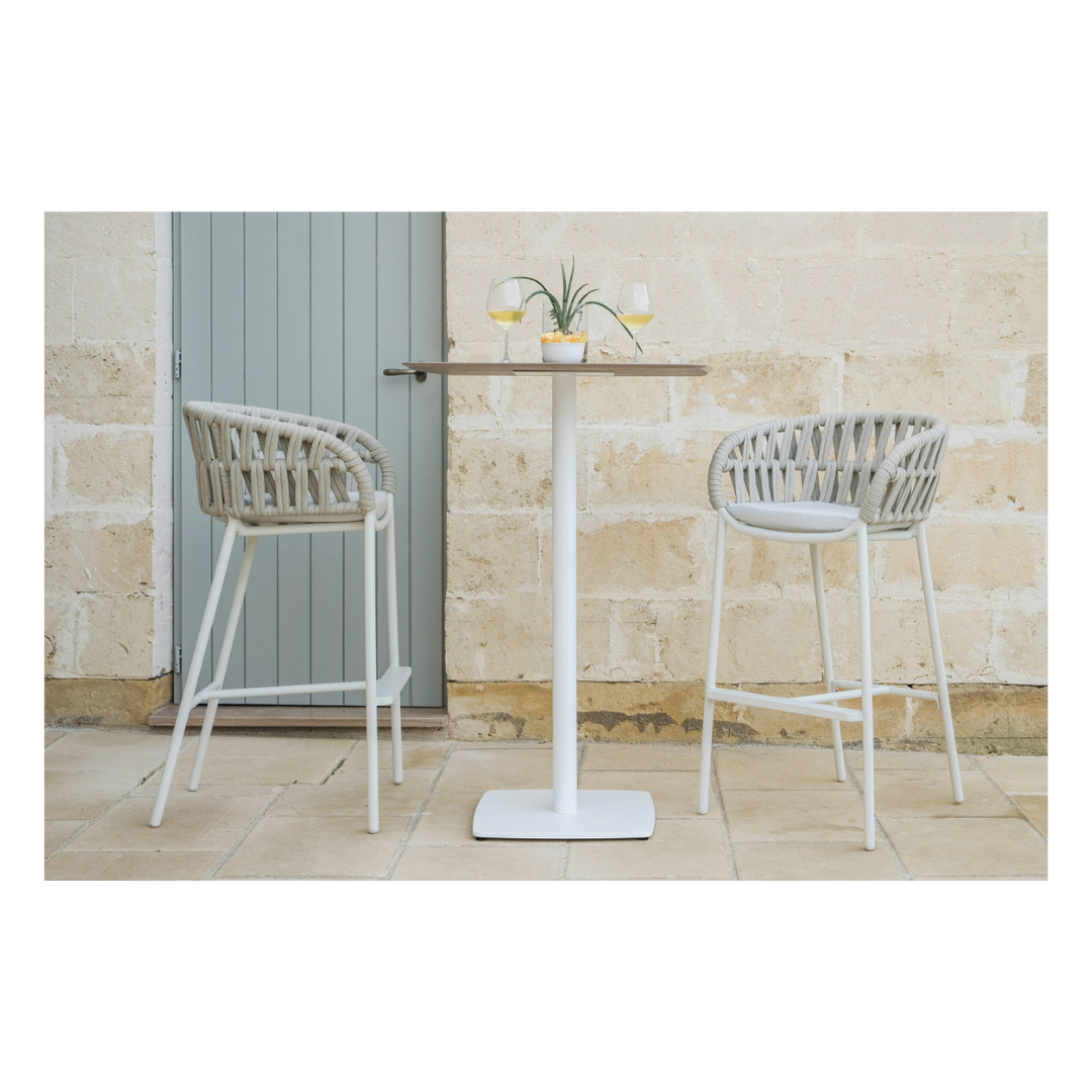 HIGH-RISE HAVEN OUTDOOR DINING COLLECTION