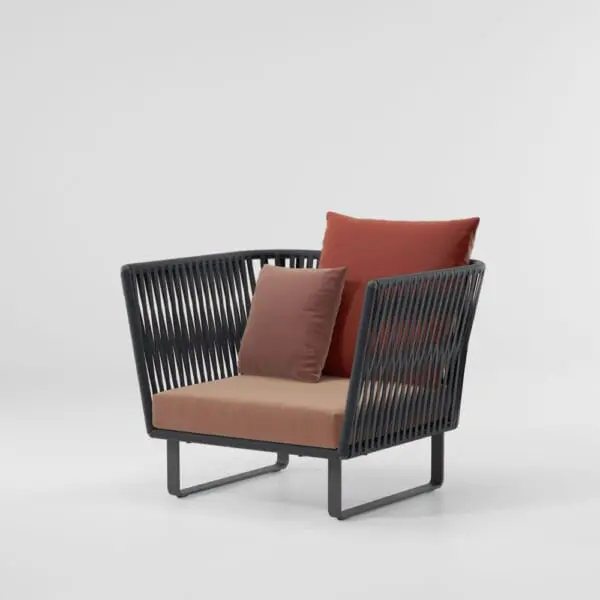 WINDSOR CASTLE OUTDOOR LOUNGESCAPE