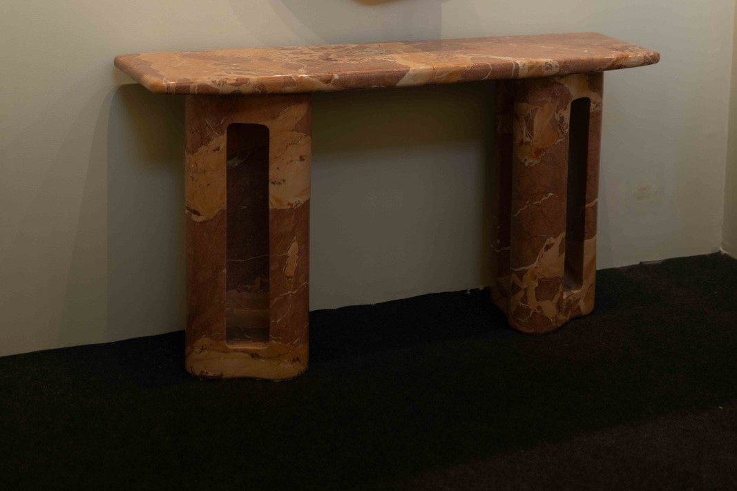 Spectra Console Table