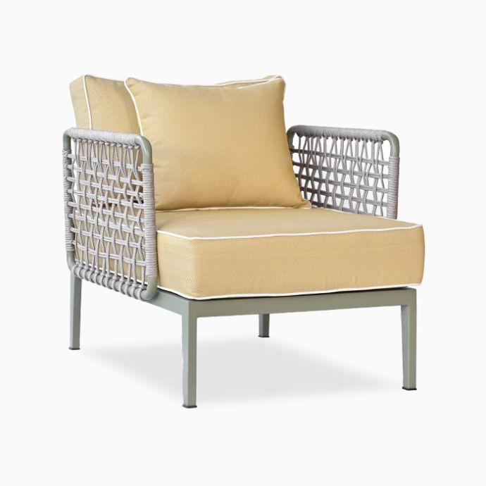 CHECKERED OUTDOOR CHAIR