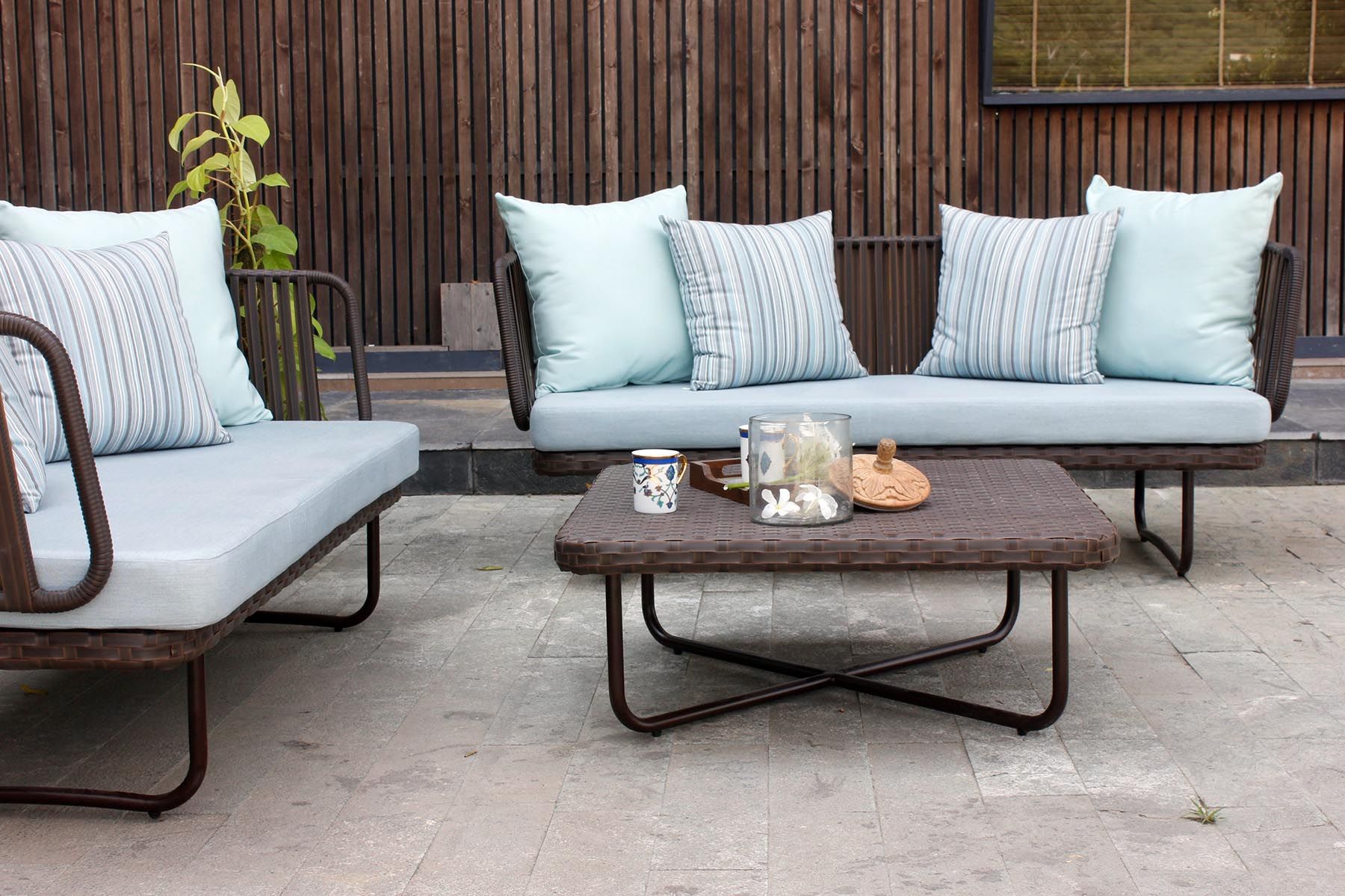 ZEN ZONE OUTDOOR SOFA