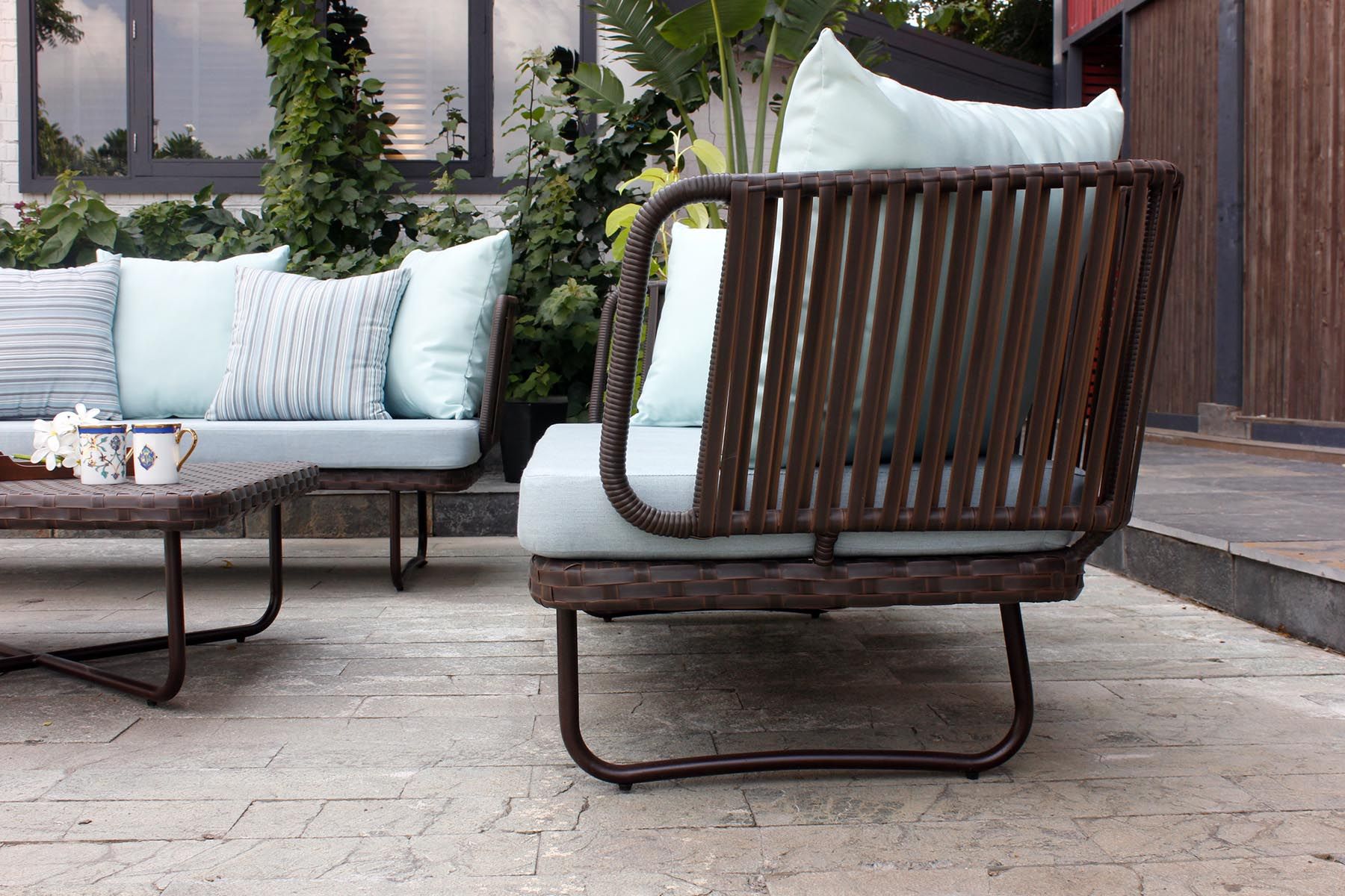 ZEN ZONE OUTDOOR SOFA