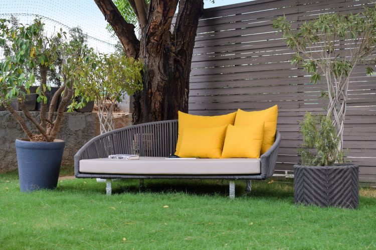 COASTAL COMFORT OUTDOOR COUCH