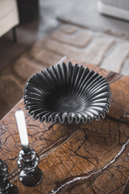 Black Marble Ruffle Bowl