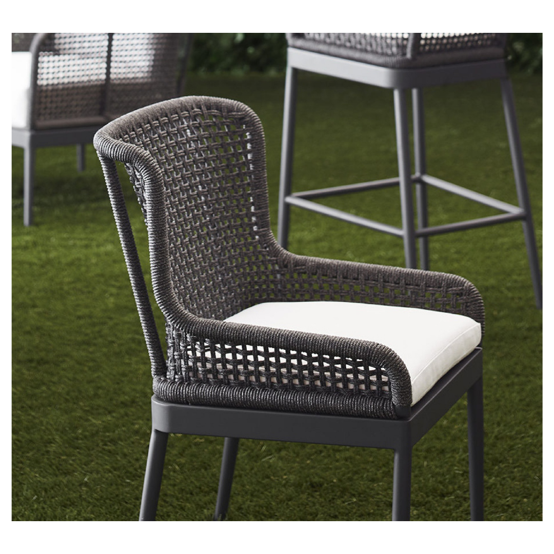 BREEZY BACKYARD OUTDOOR CHAIR