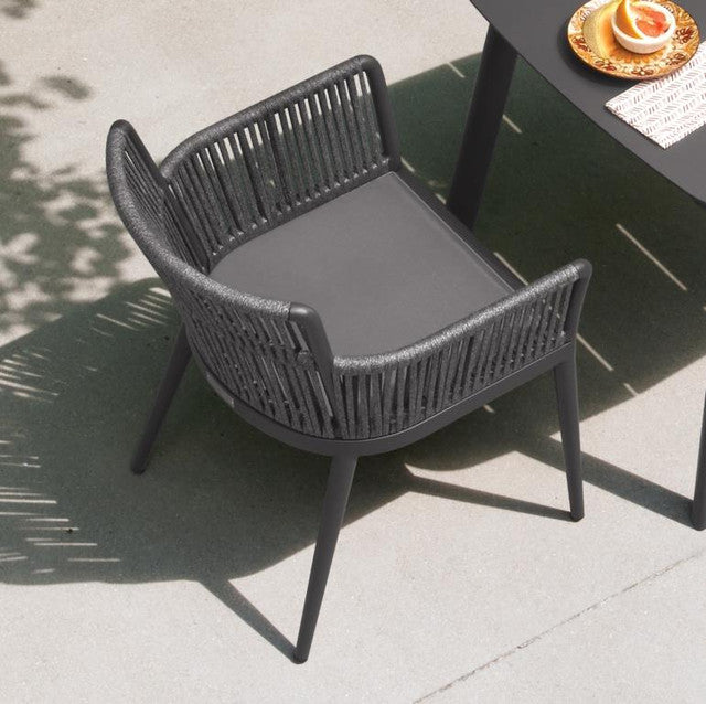 ZENITH ARM OUTDOOR CHAIR